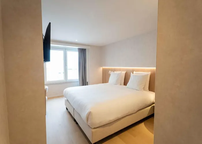 Hotel The Cornr Seaview à Nieuport