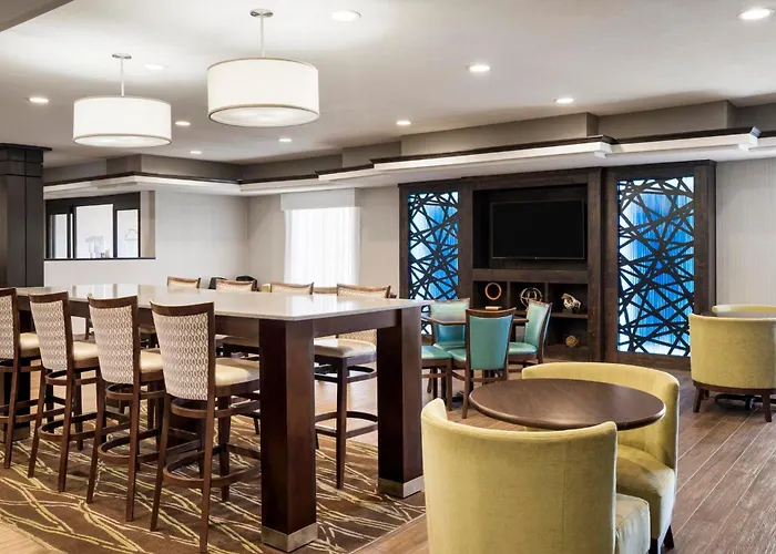 Garner Hotel Liberal North By Ihg