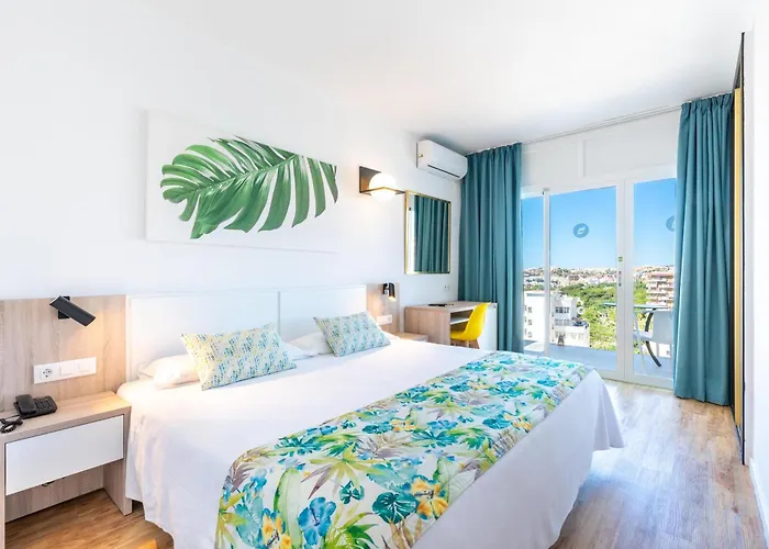 San Fermin By Dorobe Hotel Benalmádena met golfbaan