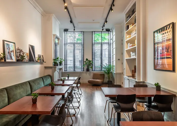 Boutique A Place Antwerp - Boutique Hotel Emile