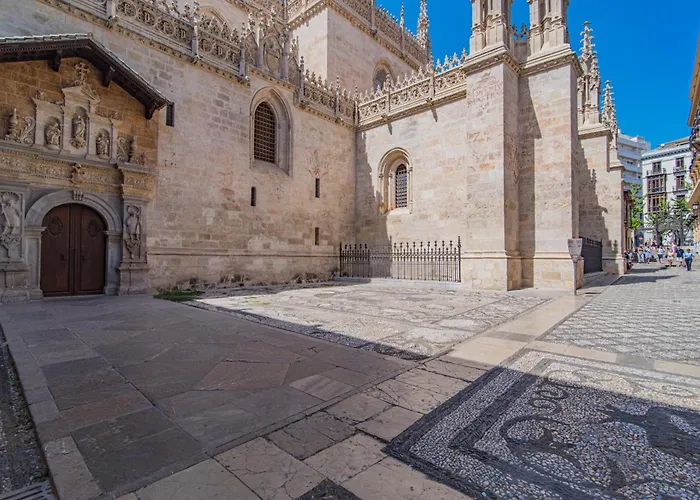 Domus Apartamentos Granada con parking gratuito en pleno centro