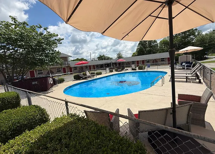 Hunter'S Friend Resort Near Table Rock Lake