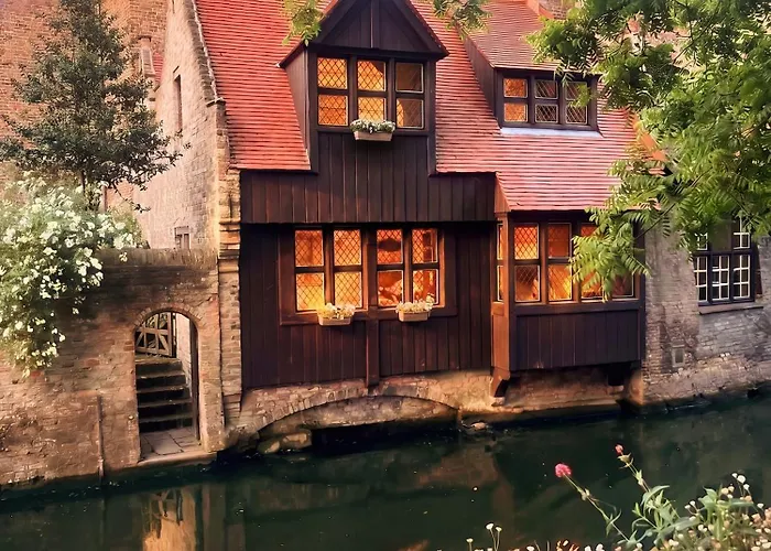 Luxury Guesthouse Bonifacius - Unique Location Brugge