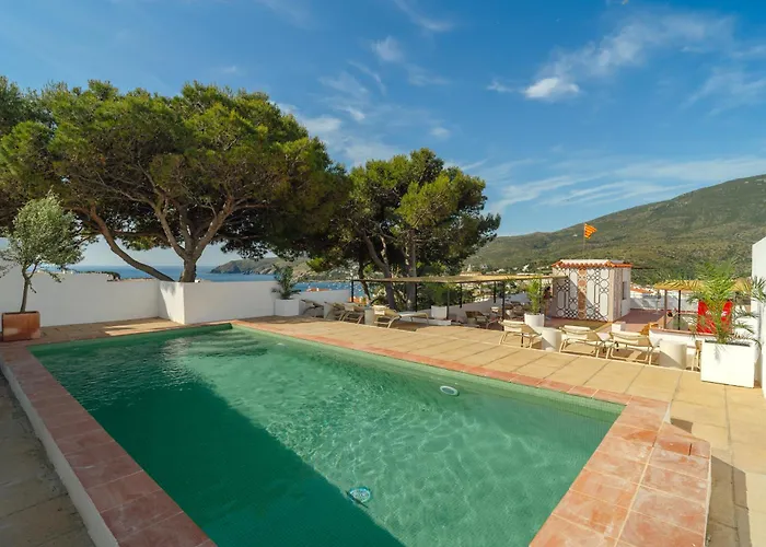 Hotel Cadaqués1962 by Fimedhotels