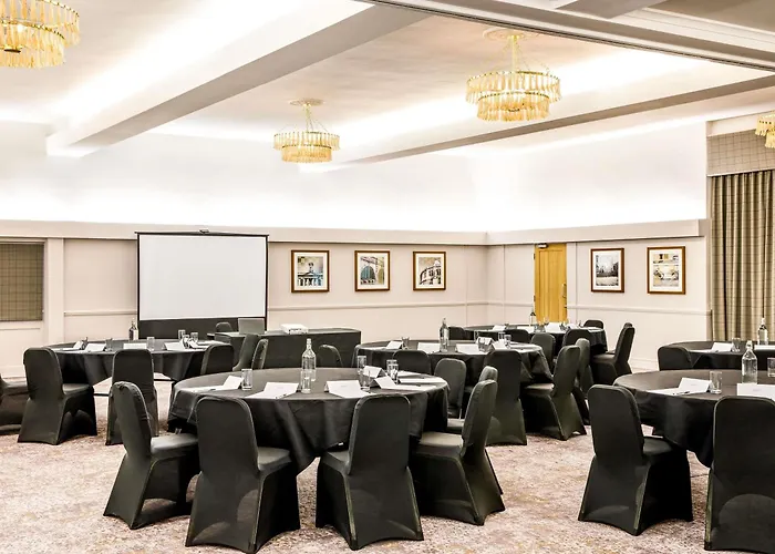 Boutique Mercure Oxford Hawkwell House Hotel