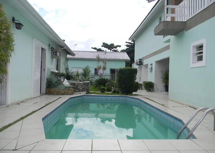 Kitnets & Flats Vila Ubatuba
