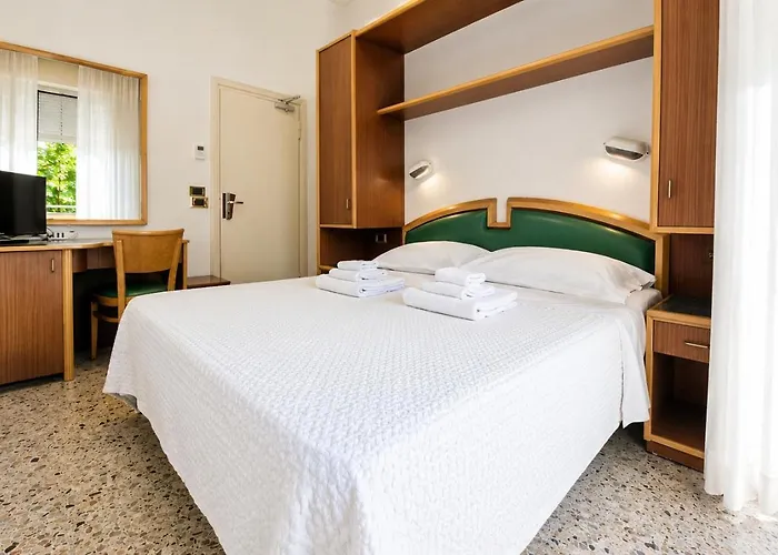 Hotel Artide - Beach Front Rimini