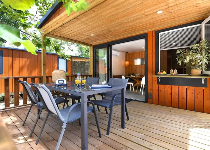 Vic'S Land Holidays Grimaud