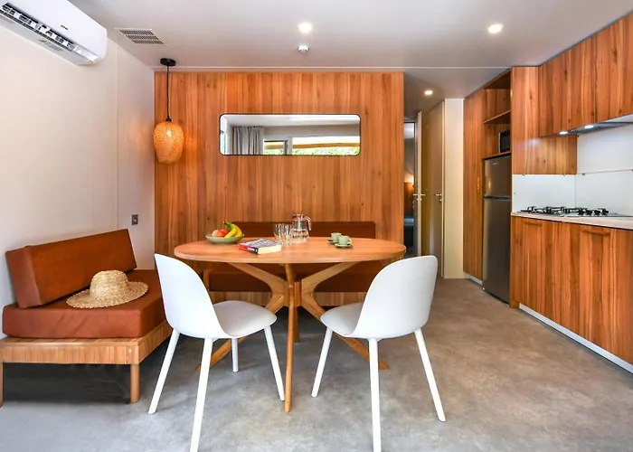 Vic'S Land Holidays Grimaud