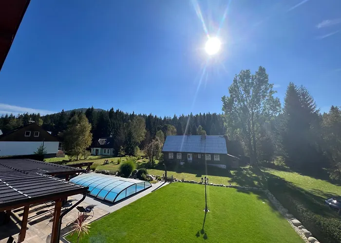 Chalet Schaefer S Vyhrivanym Bazenem Se Slanou Vodou A Saunou