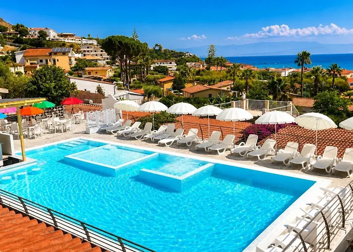 Ninfa Sul Mare Apartments - Free Swimming-Pool And Private Parking Capo Vaticano