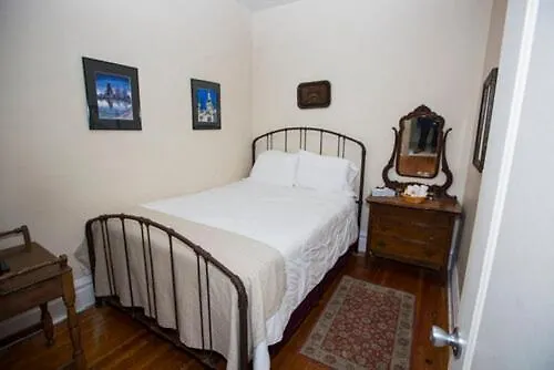 Old Chicago Inn