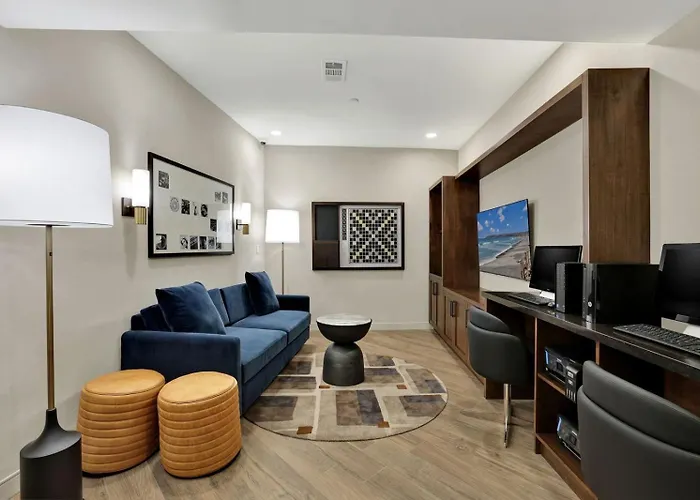Best Western Plus Sunset Plaza Hotel Los Angeles - 4 star Hotel