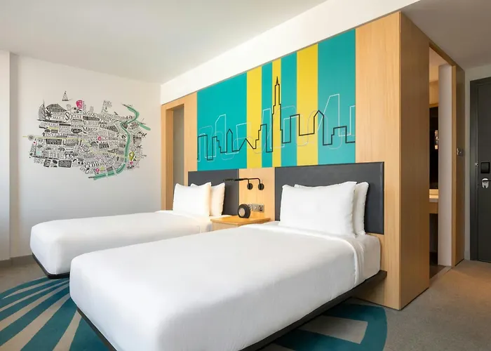 Aloft By Marriott Dubai Creek Hotel - 4 star Hotel