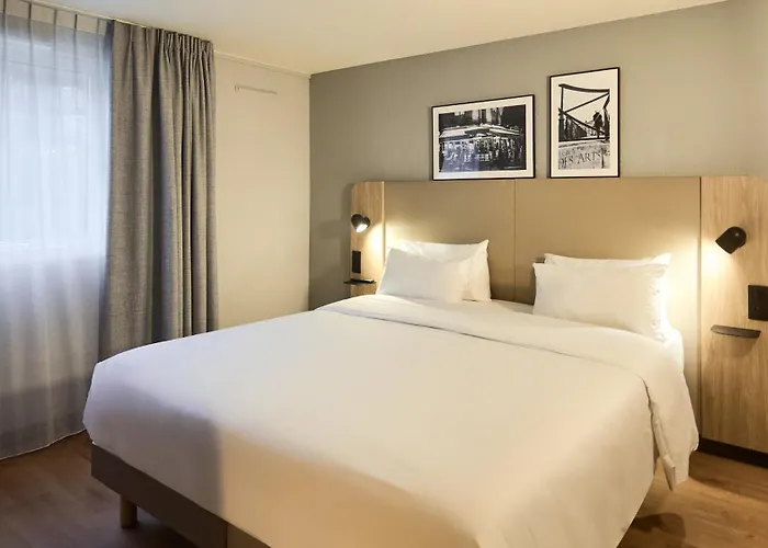 Hotel Campanile Lyon Centre - Berges du Rhône