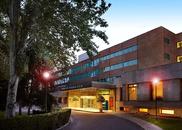 Meliá Madrid Barajas Hotel - um Hotel de 4 estrelas