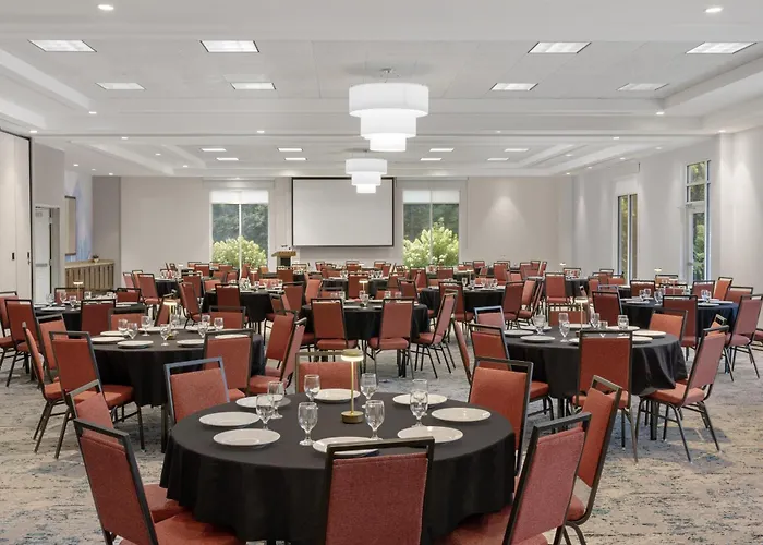 Boutique Hilton Garden Inn Greensboro Airport