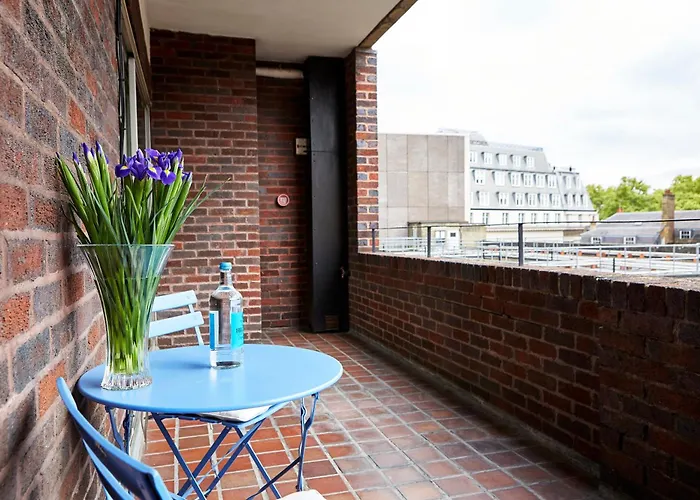 9 Hertford Street - 4 Stars Visitengland