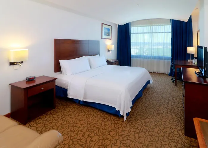 Holiday Inn Express Nuevo Laredo By Ihg