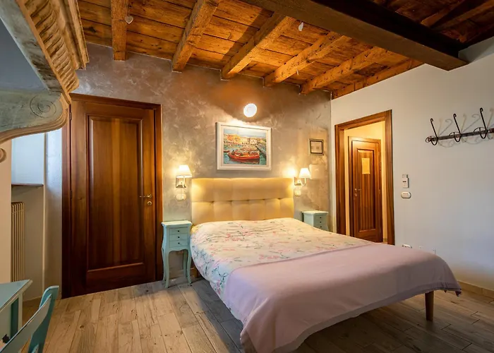 Agriturismo Borgo di Calmasino Bardolino con Piscina
