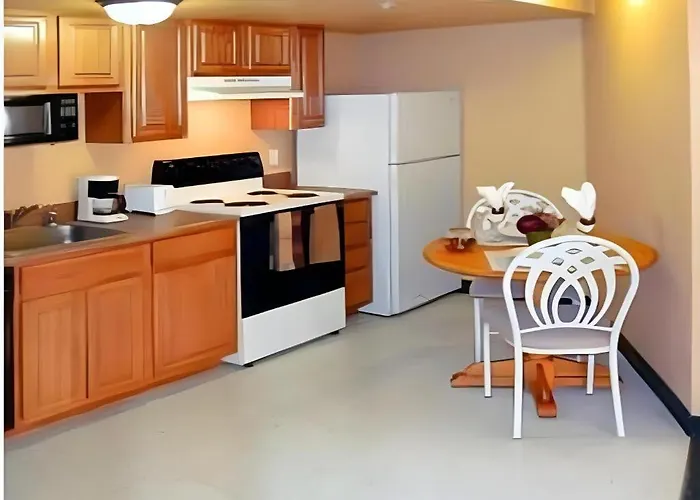 Nellis Suites At Main Gate Hotel