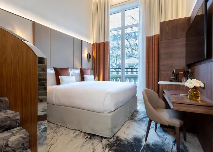 InterContinental Paris Champs Elysées Etoile, an IHG Hotel 5 estrellas