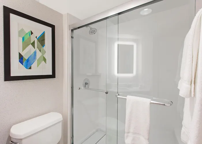 Boutique Holiday Inn Express West Los Angeles By Ihg