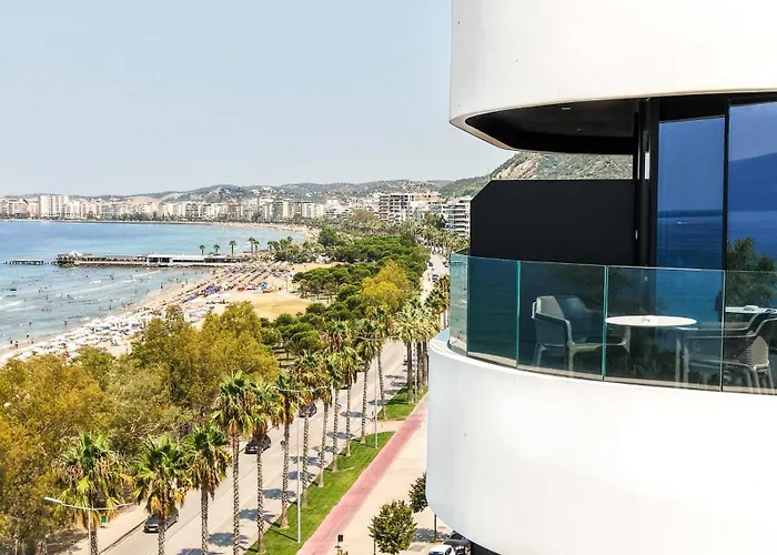 Boutique Yacht Hotel Vlore