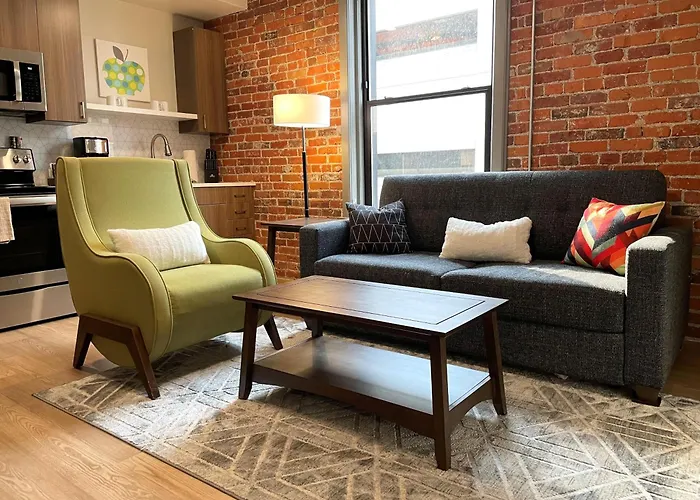 Riverfront Park Travel Apartments