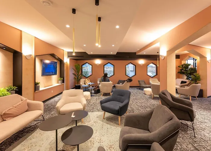 Novotel Macon Nord - Porte de Bourgogne met golfbaan