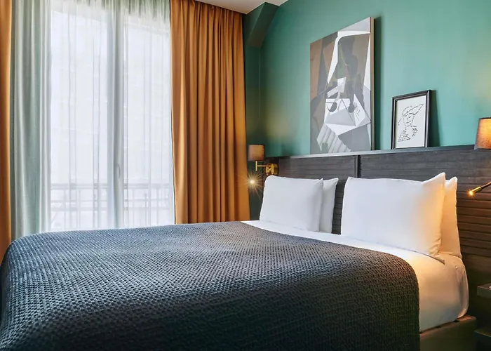 Mercure Paris Tour Eiffel Pont Mirabeau - um Hotel de 4 estrelas