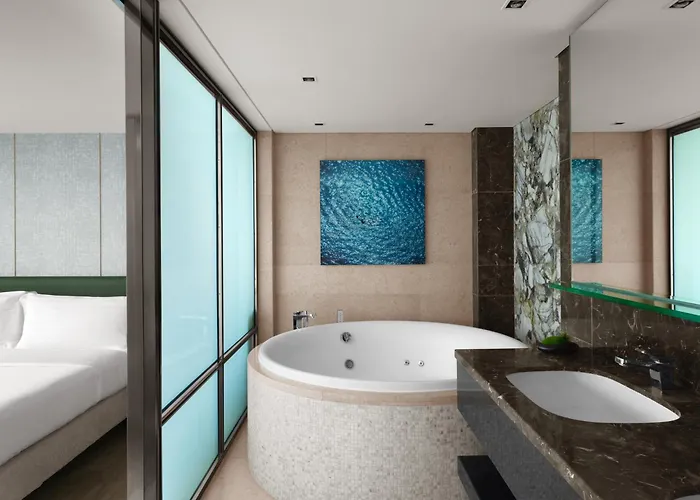 Nina Hotel Island South Hongkong
