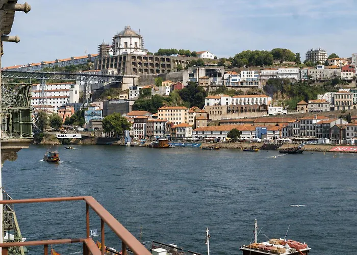 Oporto Home - River Front