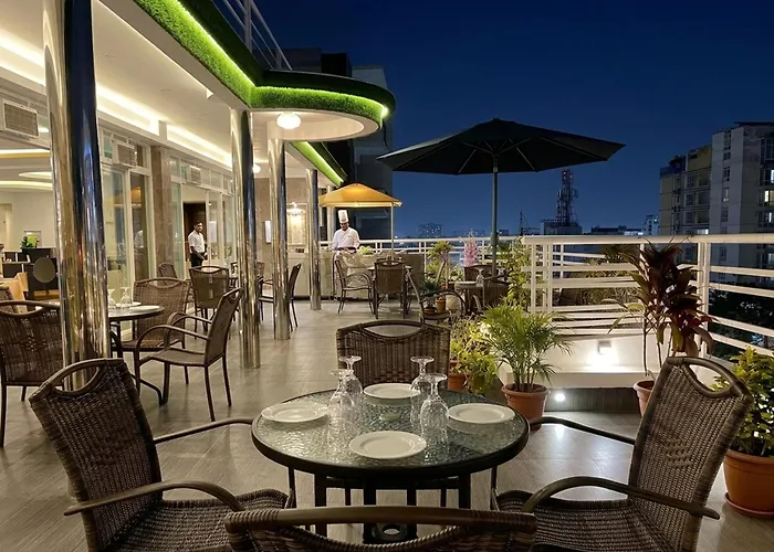 Aristocrat Inn - Lake Park & Usa Club Dhaka