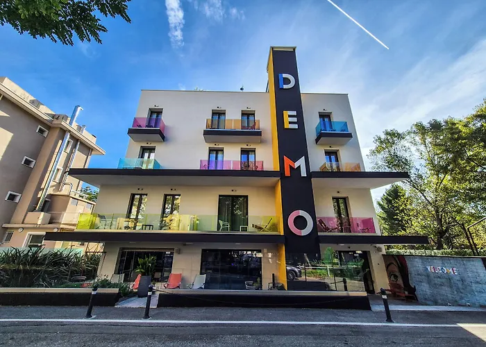 Demo Hotel Design Emotion Rimini - un hotel a 4 stelle 