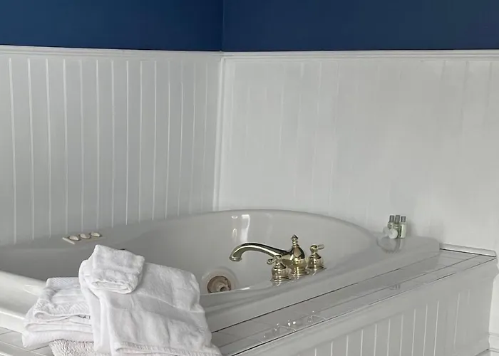 Langworthy Farm Bed & Breakfast Bed & Breakfast Westerly