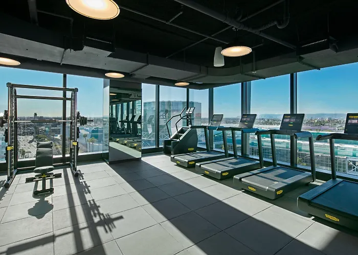 Moxy Downtown Los Angeles - 3 star Hotel