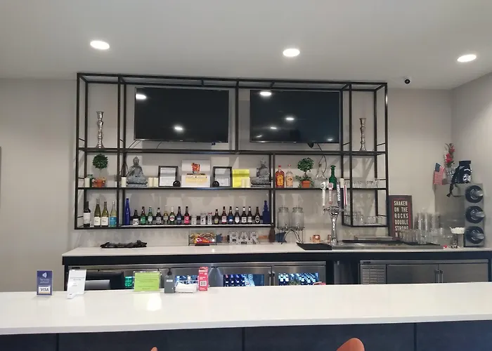 Holiday Inn - Kansas City - Northeast By Ihg