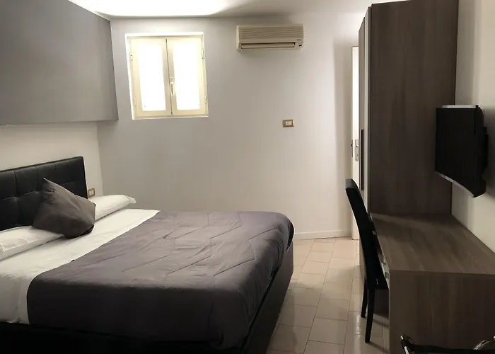 Hotel Nettuno Naples Avec Terrain de Golf