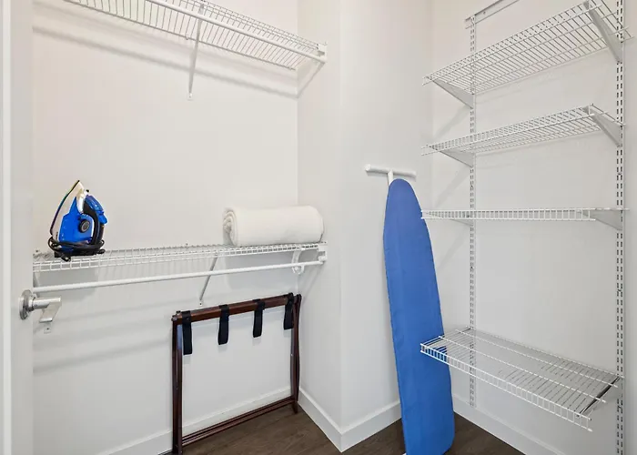 Placemakr Marymount Ballston