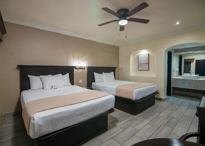 Hotel Siesta Real