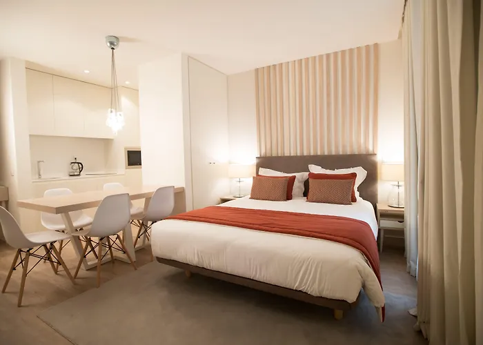Almada Wine House - Tourism Apartments