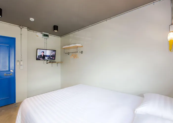 Bloo Hostel Phuket