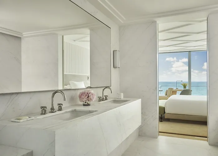 Four Seasons Hotel At The Surf Club Surfside 5 star