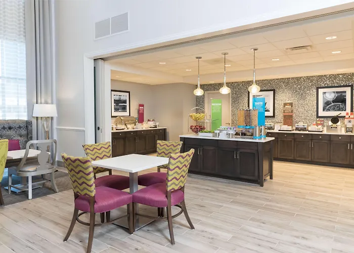 Hampton Inn & Suites By Hilton Chicago Schaumburg Il
