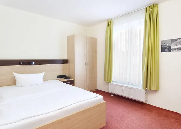 Hotel Mit-Mensch