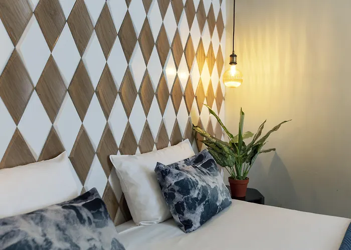 Quentin Leidse Square Hotel