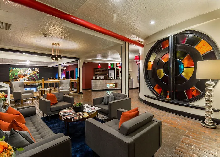 Henry Norman Hotel