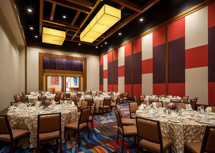 Vee Quiva Hotel & Casino
