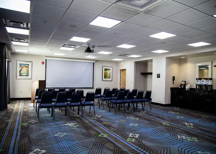 Hampton Inn & Suites Sharon West Middlesex